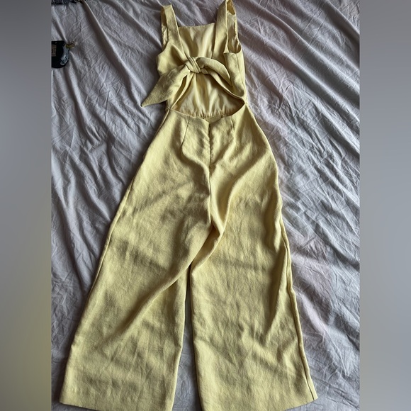 Wilfred by Aritzia Butter Yellow Wide Leg Jumpsuit Tie Back Sleeveless Size 00 - Picture 7 of 12